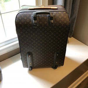 Louis Vuitton Pegase 65 Monogram rolling Suitcase